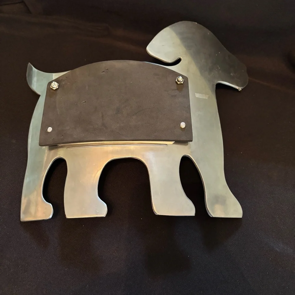 Dog-Shaped Metal Picture Frame